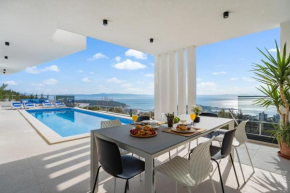 NEW Luxury Villa Sagnia, 4 en-suite bedrooms, sea views